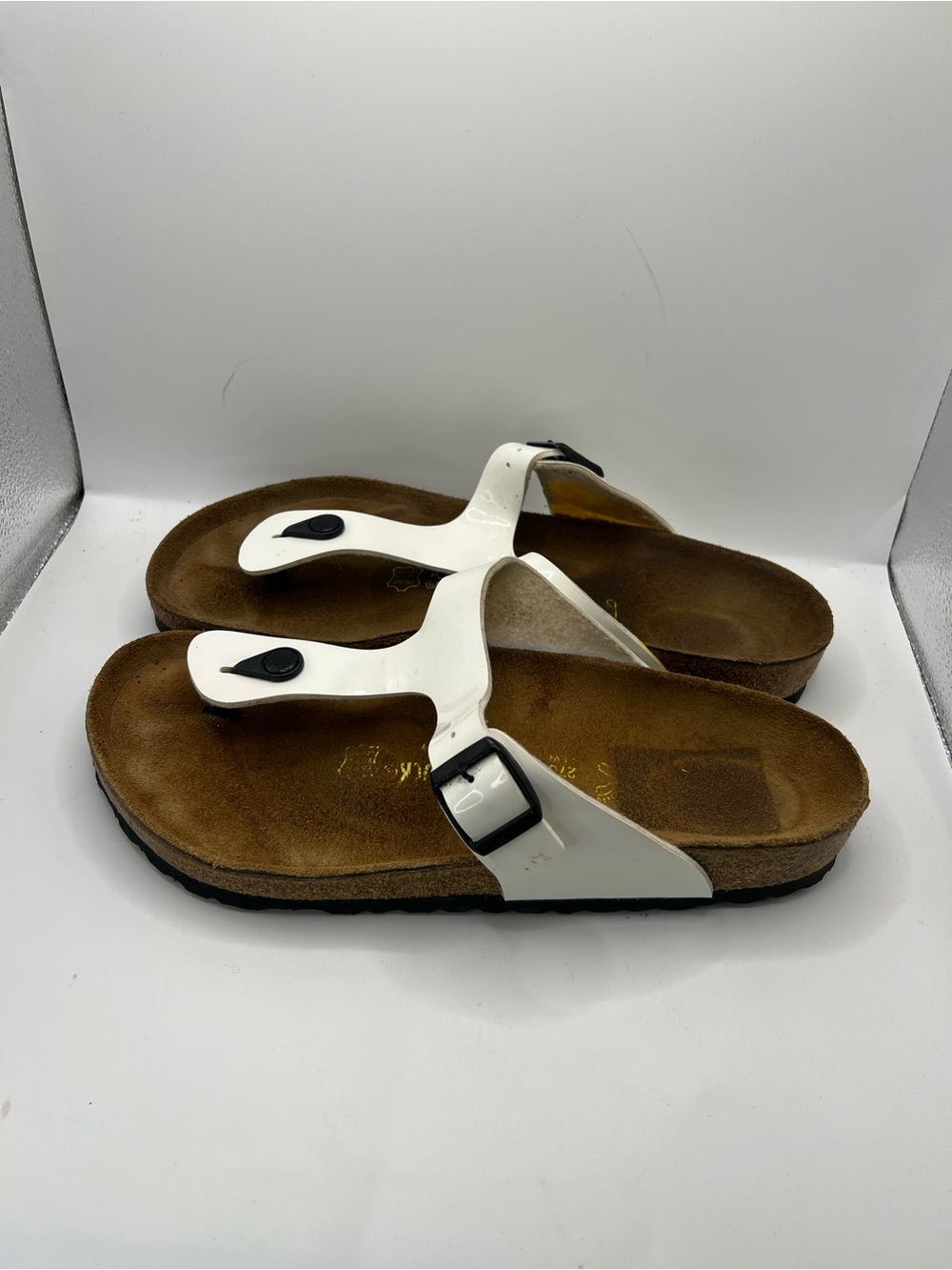 Birkenstock White Patent Gizeh Sandals - Picture 9 of 13